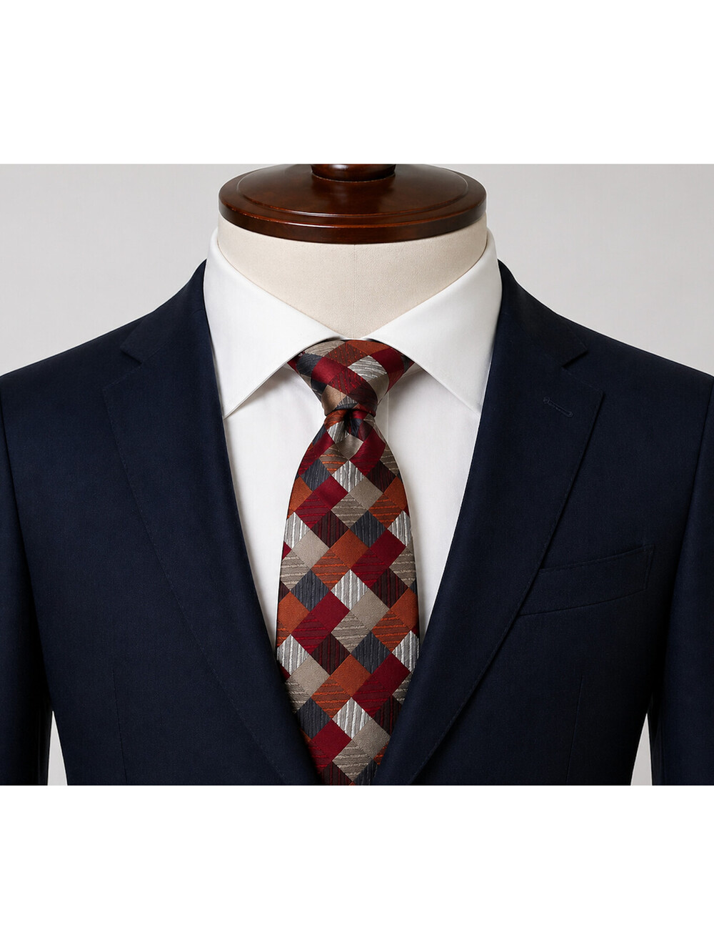Geoffrey Beene Men's Silk Neck Tie with Geometric Pattern